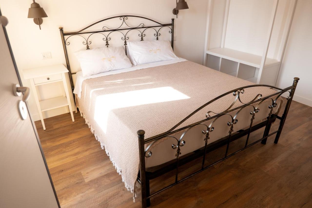 Agriturismo Casa Chiara Latina Kültér fotó