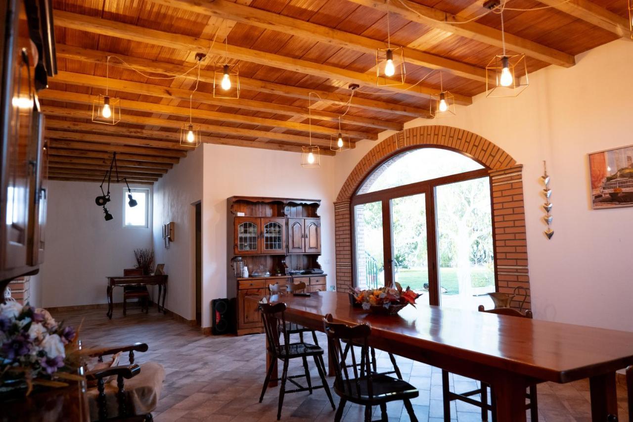 Agriturismo Casa Chiara Latina Kültér fotó