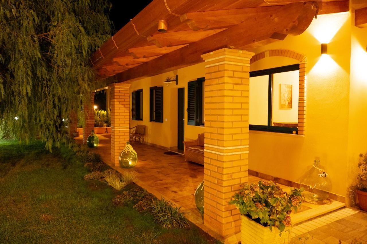 Agriturismo Casa Chiara Latina Kültér fotó