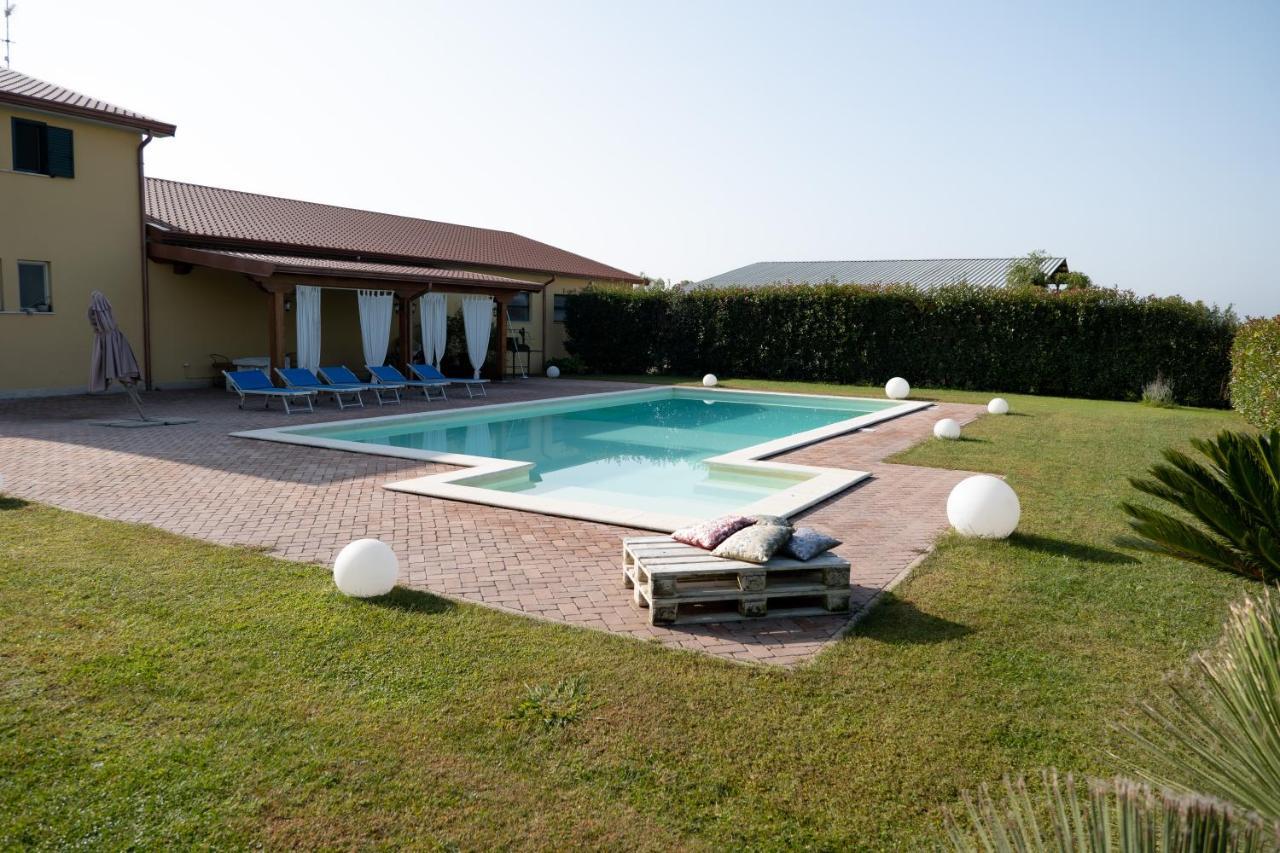 Agriturismo Casa Chiara Latina Kültér fotó