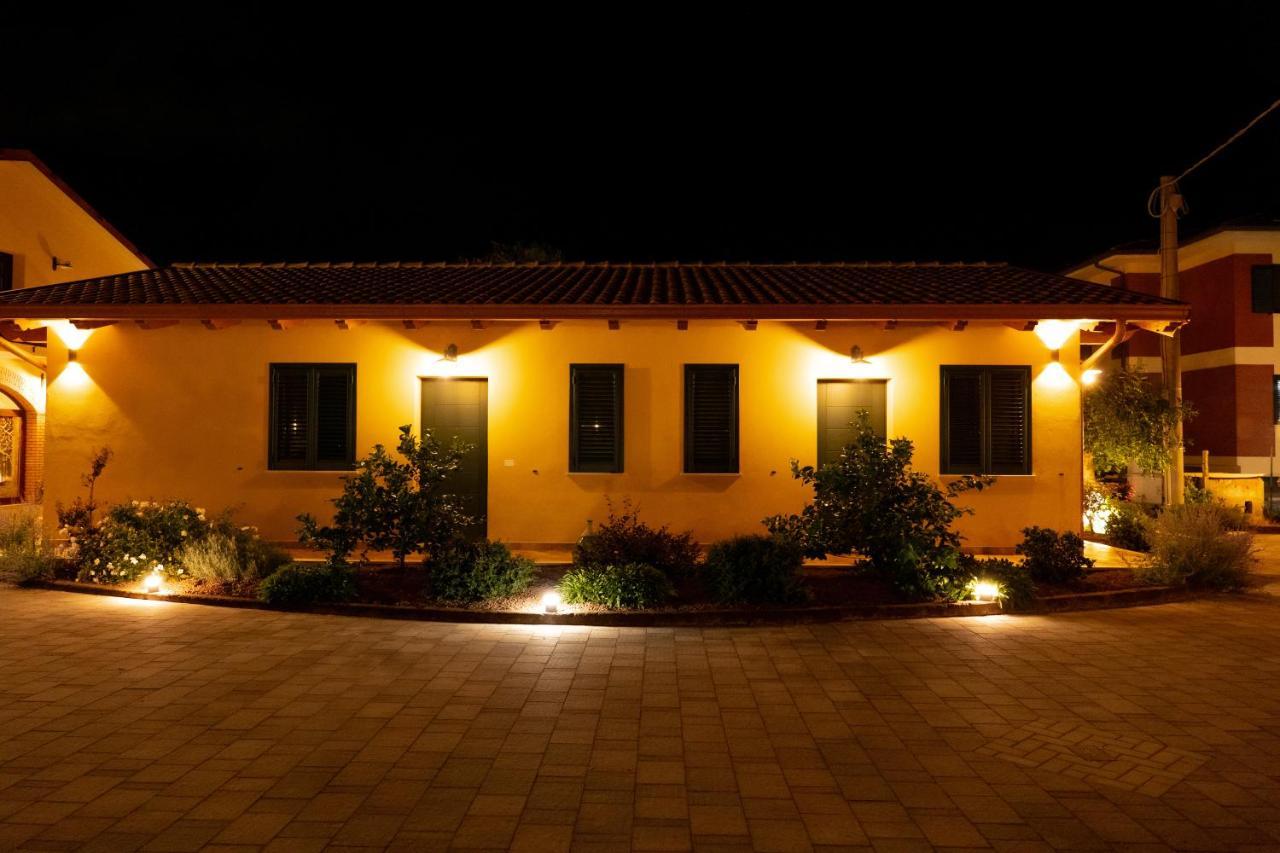 Agriturismo Casa Chiara Latina Kültér fotó