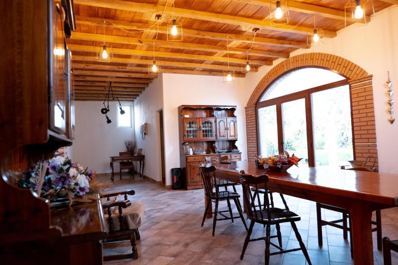 Agriturismo Casa Chiara Latina Kültér fotó